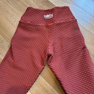 Booty by Brabants Croco Skin™ Leggings Canela